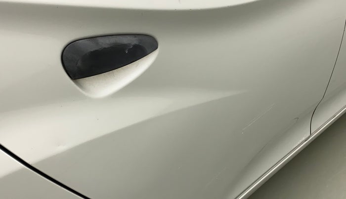 2015 Hyundai Eon ERA +, Petrol, Manual, 17,774 km, Right rear door - Slightly dented