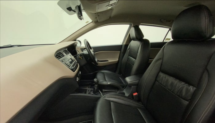 2015 Hyundai Elite i20 MAGNA 1.2, Petrol, Manual, 60,958 km, Right Side Front Door Cabin