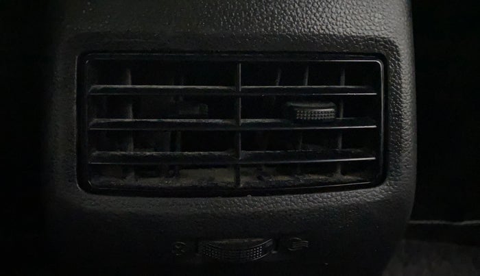 2015 Hyundai Elite i20 MAGNA 1.2, Petrol, Manual, 60,958 km, Rear AC Vents