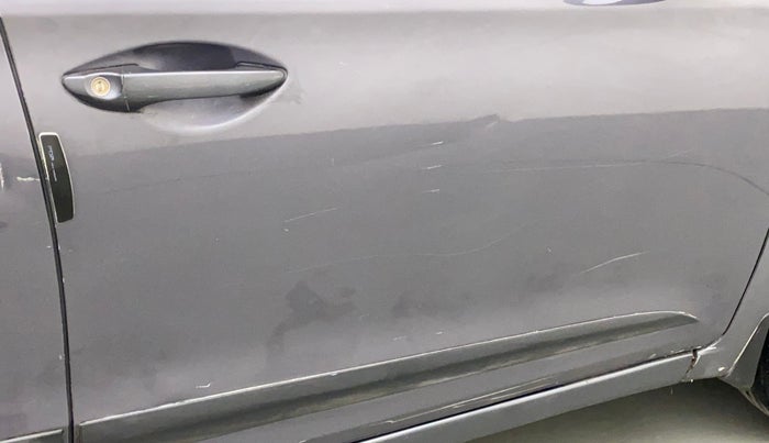 2015 Hyundai Elite i20 MAGNA 1.2, Petrol, Manual, 60,958 km, Driver-side door - Minor scratches