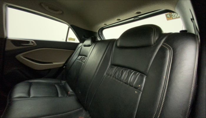 2015 Hyundai Elite i20 MAGNA 1.2, Petrol, Manual, 60,958 km, Right Side Rear Door Cabin