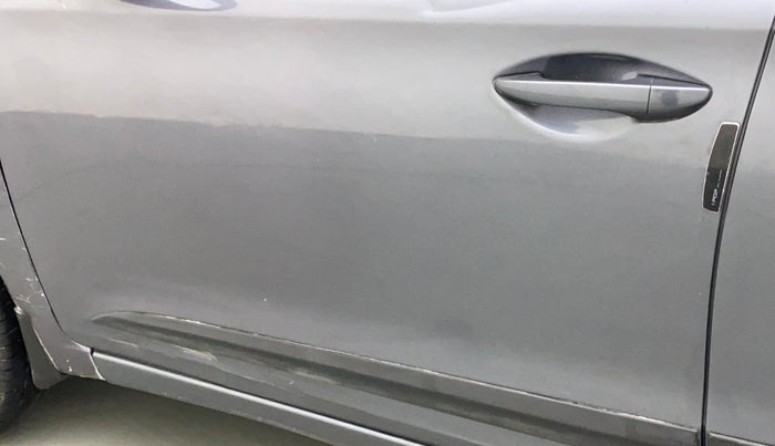 2015 Hyundai Elite i20 MAGNA 1.2, Petrol, Manual, 60,958 km, Front passenger door - Minor scratches