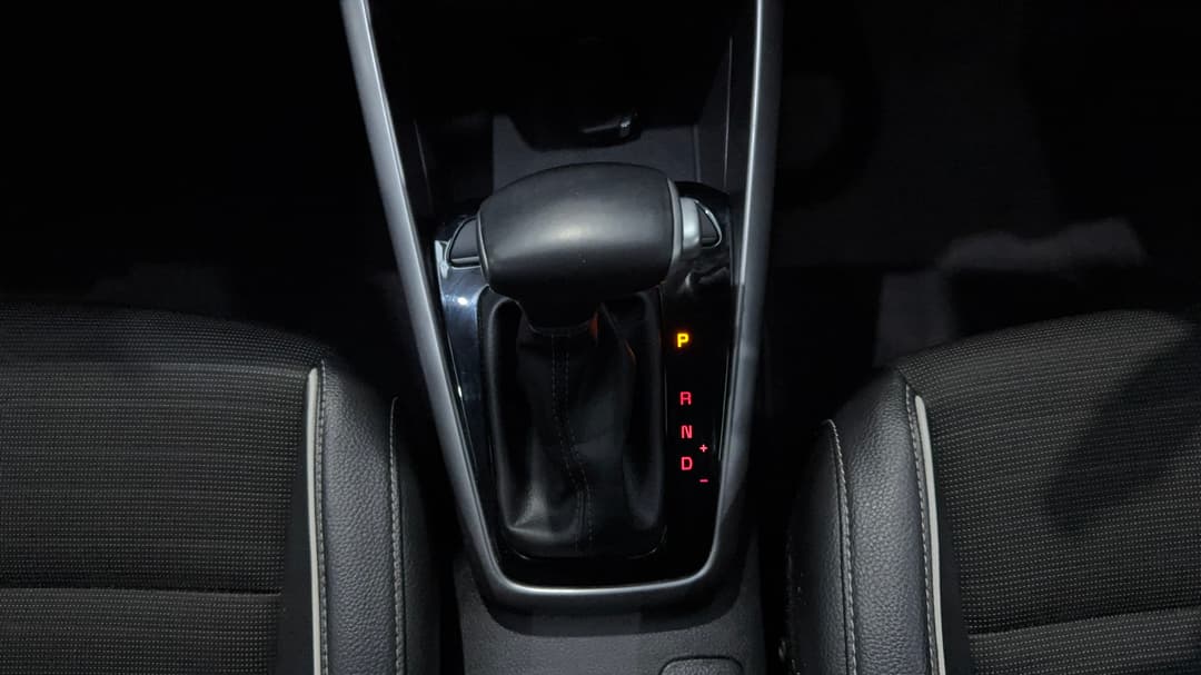 2023 Kia Stonic Gt-line, Automatic, 72858 km, Gear Lever 