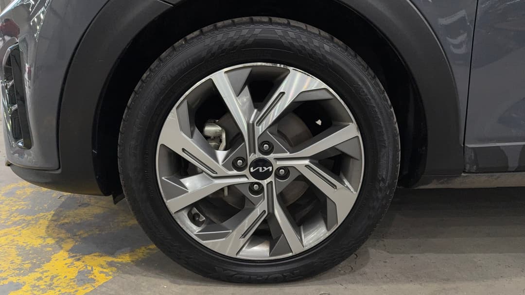 2023 Kia Stonic Gt-line, Automatic, 72858 km, Left Front Wheel