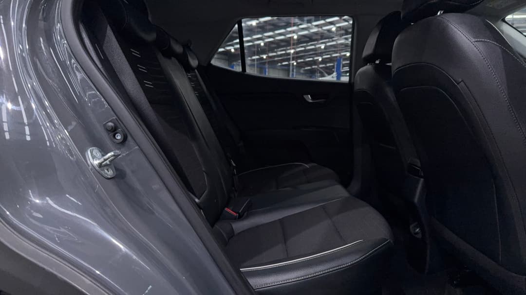 2023 Kia Stonic Gt-line, Automatic, 72858 km, Right Side Rear Door Cabin View