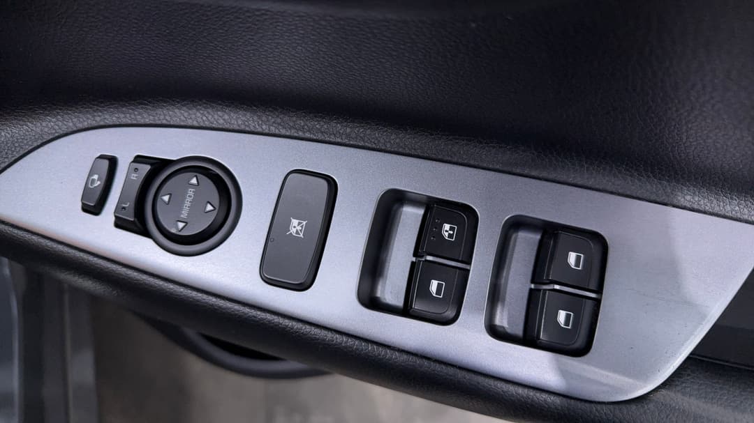 2023 Kia Stonic Gt-line, Automatic, 72858 km, Drivers Side Door Panel Controls