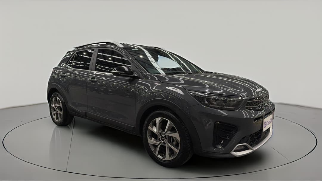 2023 Kia Stonic Gt-line, Automatic, 72858 km, Right Front Diagonal (45- Degree) View