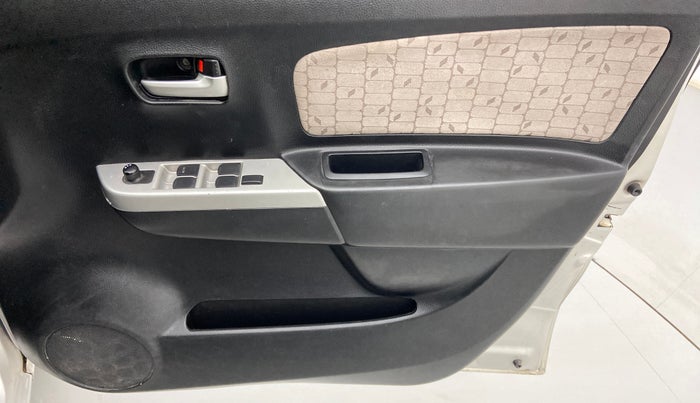 2016 Maruti Wagon R 1.0 VXI (O) AMT, Petrol, Automatic, 84,484 km, Driver Side Door Panels Control