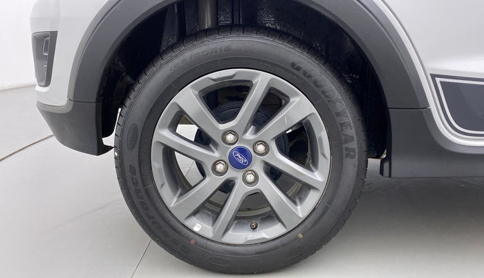 2018 Ford FREESTYLE TITANIUM 1.2 PETROL, Petrol, Manual, 28,708 km, Right Rear Wheel