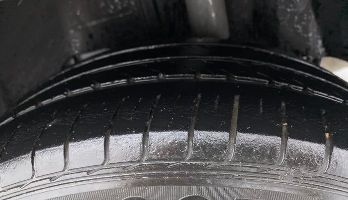 2018 Ford FREESTYLE TITANIUM 1.2 PETROL, Petrol, Manual, 28,708 km, Left Rear Tyre Tread