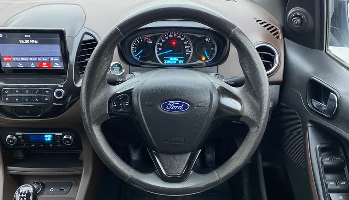 2018 Ford FREESTYLE TITANIUM 1.2 PETROL, Petrol, Manual, 28,708 km, Steering Wheel Close Up