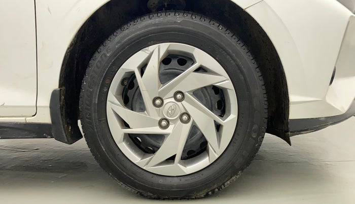 2022 Hyundai NEW I20 SPORTZ 1.2 MT, Petrol, Manual, 13,125 km, Right Front Wheel