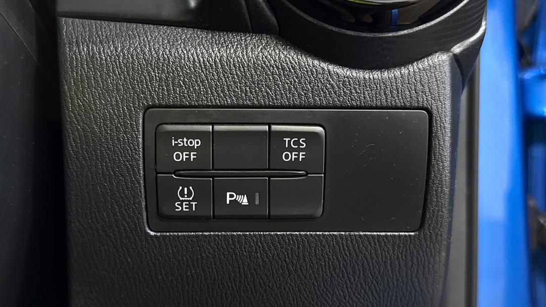 2019 Mazda CX-3 S Touring (AWD), Automatic, 96504 km, Utility Switches/Buttons