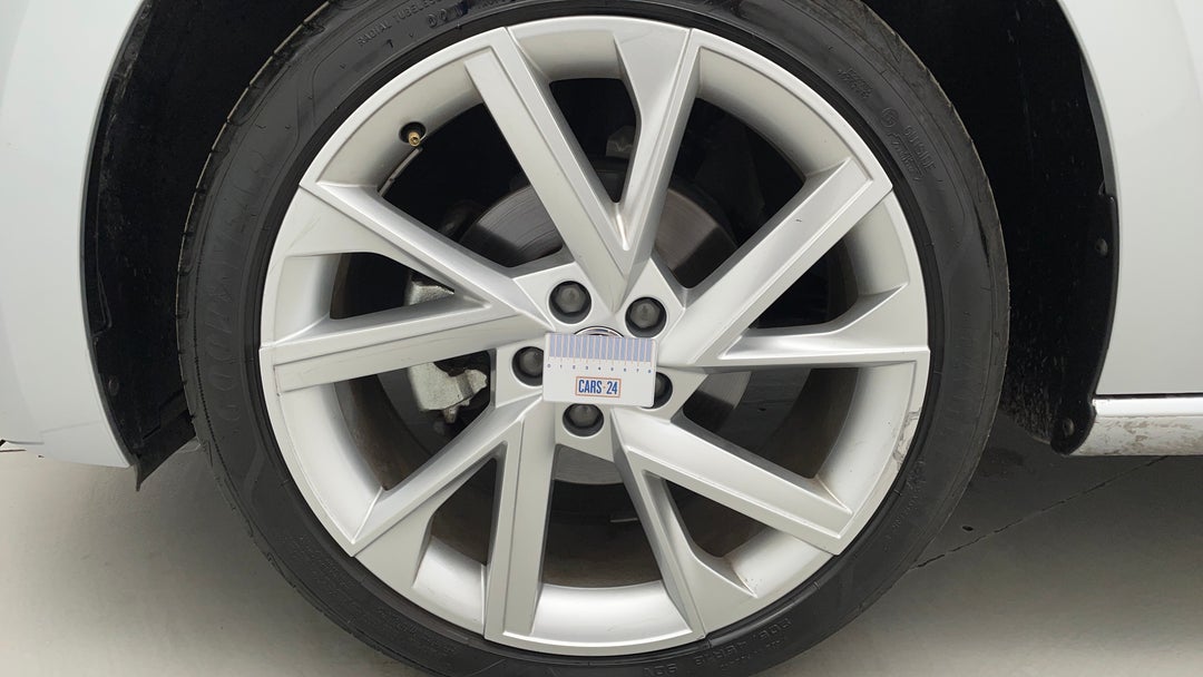 2023 SKODA Scala Ambition 85tsi, Automatic, 20491 km, Wheels Rim Front LHS Gutter Rash