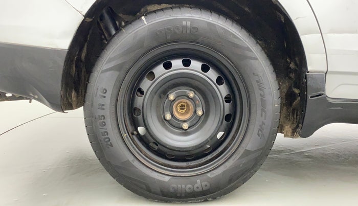 2019 Mahindra MARAZZO M4 7STR, Diesel, Manual, 92,902 km, Right Rear Wheel