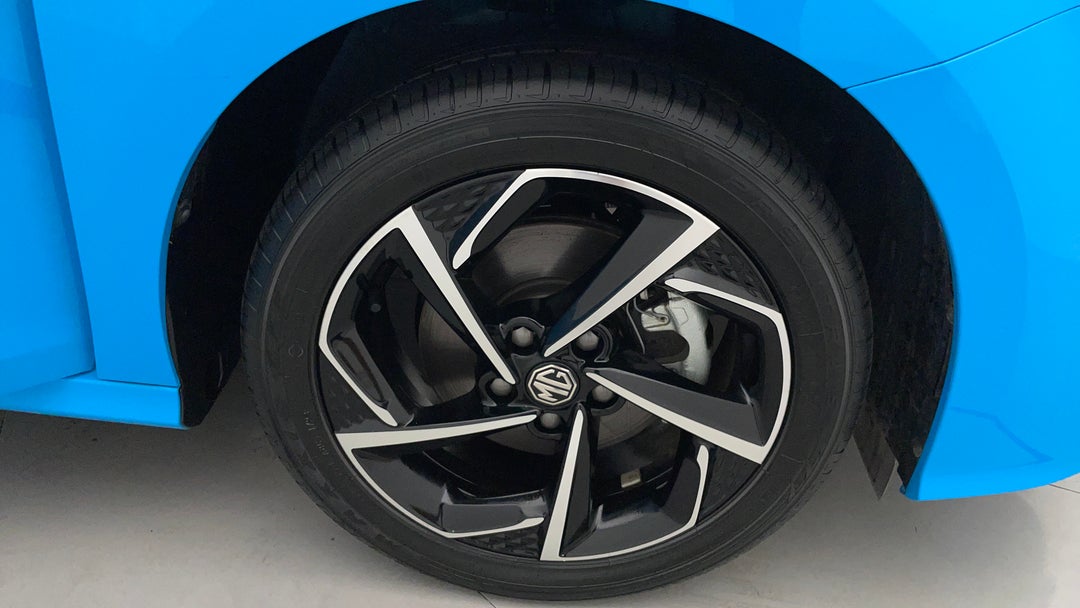 2023 MG Mg5 Essence, Automatic, 45271 km, Right Front Wheel