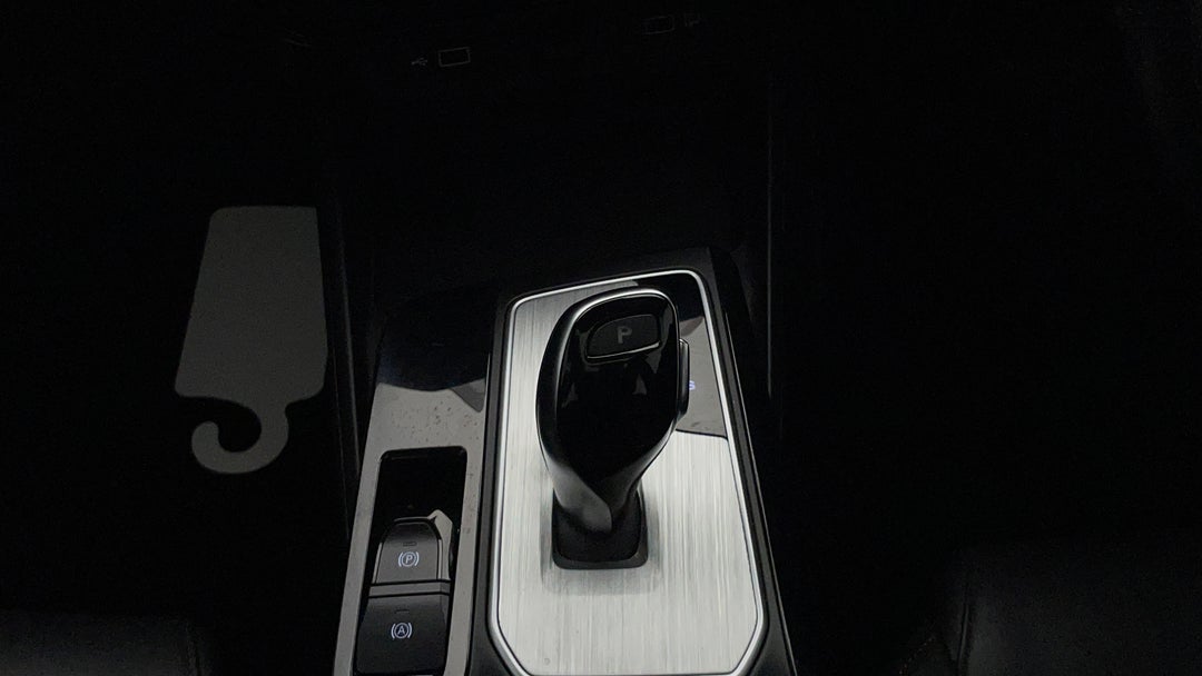 2023 MG Mg5 Essence, Automatic, 45271 km, Gear Lever 