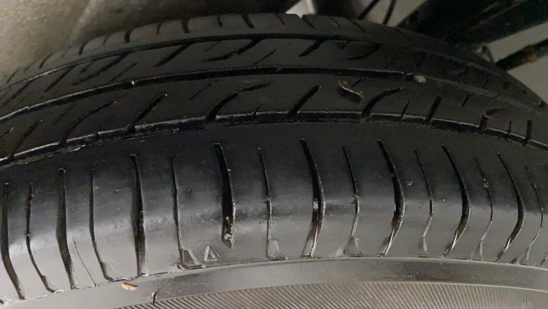 Left Rear Tyre Tread