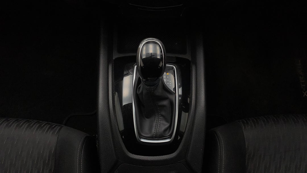 2018 Nissan X-trail St (2wd), Automatic, 119490 km, Gear Lever 