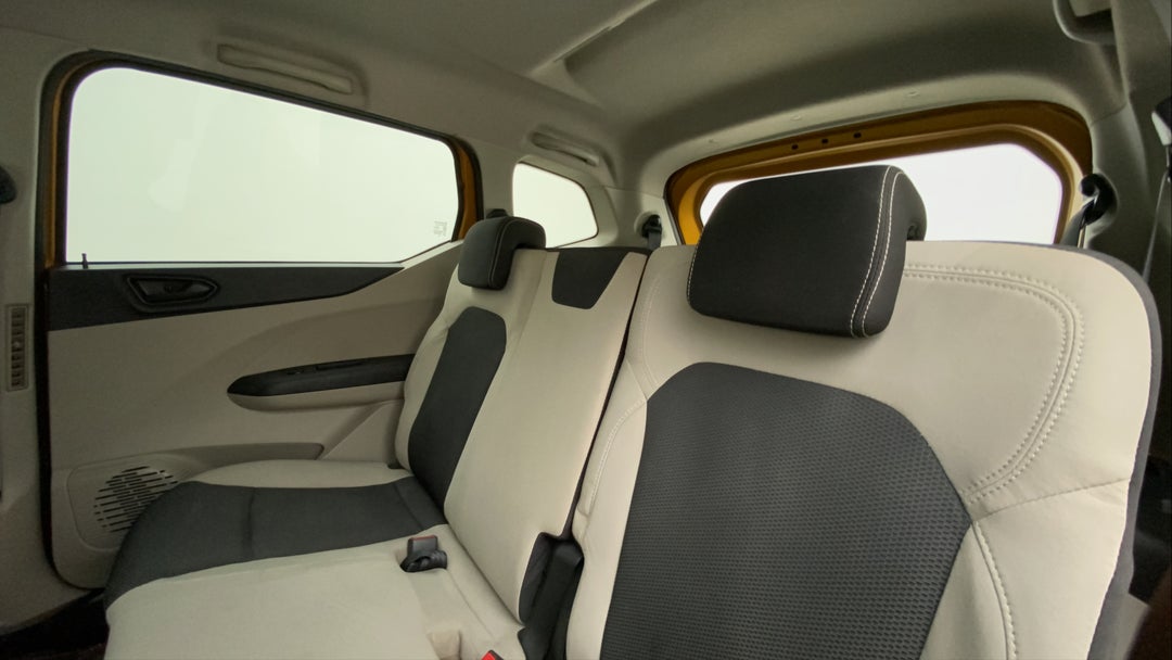 Right Side Rear Door Cabin