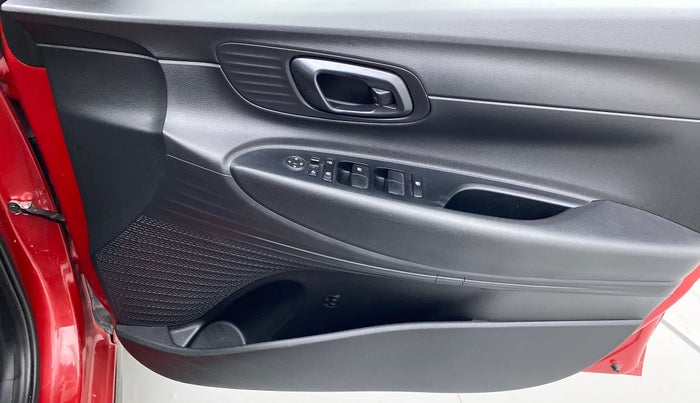 2021 Hyundai NEW I20 SPORTZ 1.2 MT, Petrol, Manual, 19,709 km, Driver Side Door Panels Control