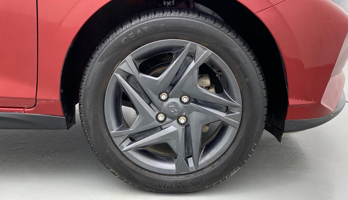 2021 Hyundai NEW I20 SPORTZ 1.2 MT, Petrol, Manual, 19,709 km, Right Front Wheel