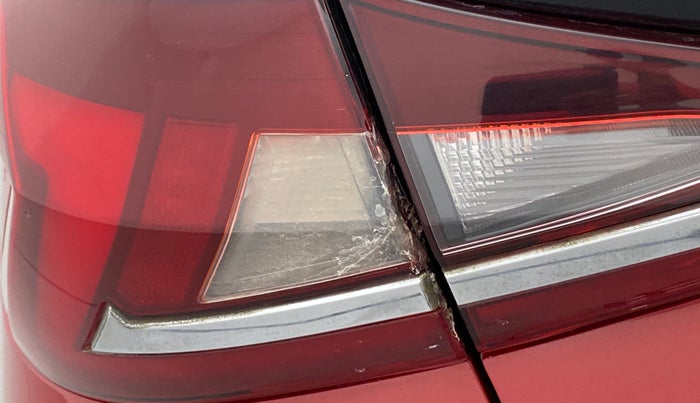 2021 Hyundai NEW I20 SPORTZ 1.2 MT, Petrol, Manual, 19,709 km, Left tail light - Minor damage