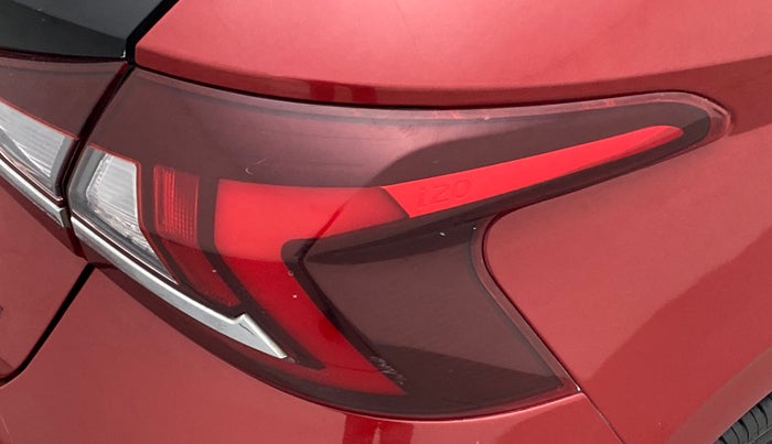 2021 Hyundai NEW I20 SPORTZ 1.2 MT, Petrol, Manual, 19,709 km, Right tail light - Minor scratches