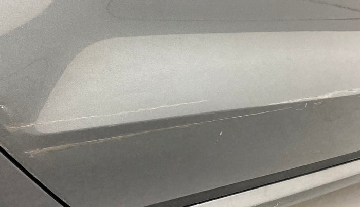 2019 Volkswagen Polo TRENDLINE 1.0L, Petrol, Manual, 73,907 km, Right rear door - Minor scratches