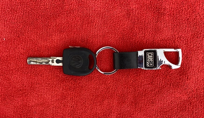 2019 Volkswagen Polo TRENDLINE 1.0L, Petrol, Manual, 73,907 km, Key Close Up