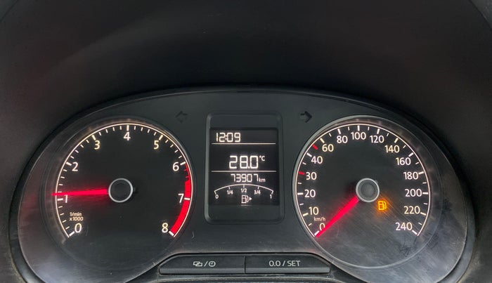 2019 Volkswagen Polo TRENDLINE 1.0L, Petrol, Manual, 73,907 km, Odometer Image