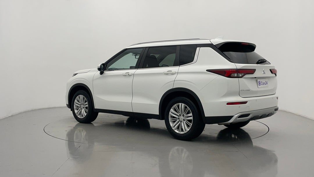 Left Back Diagonal (45- Degree) View