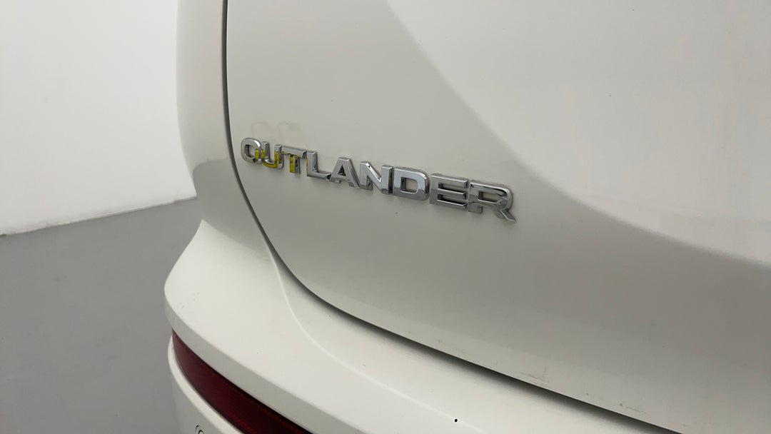 Badge (Boot Left Side)