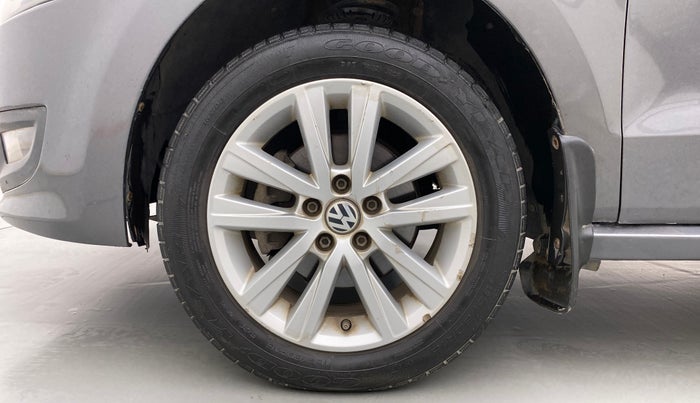 2014 Volkswagen Polo HIGHLINE DIESEL, Diesel, Manual, 86,993 km, Left Front Wheel