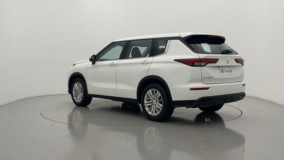 Left Back Diagonal (45- Degree) View