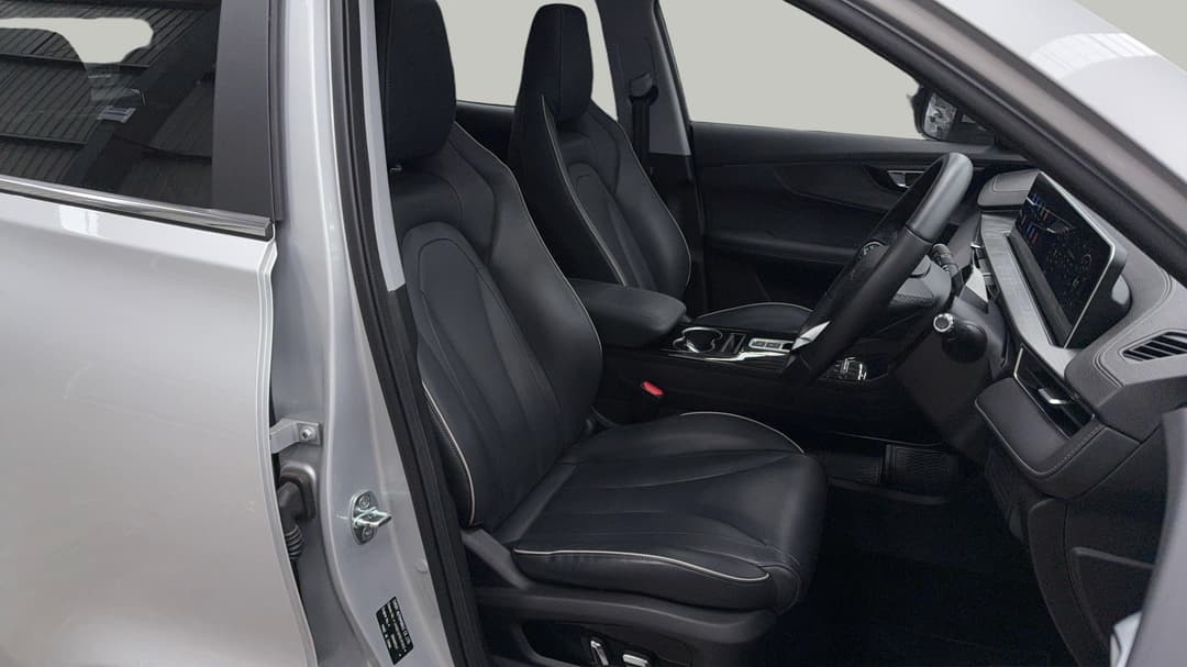 2024 Chery Tiggo 4 Pro Ultimate, Automatic, 30935 km, Right Side Front Door Cabin View