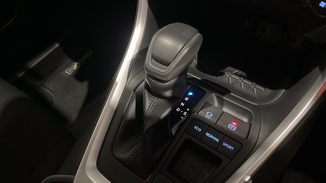 2022 Toyota RAV4 Gx (2WD) Hybrid, Automatic, 58418 km, Gear Lever 