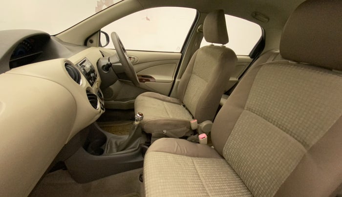2013 Toyota Etios V, Petrol, Manual, 66,359 km, Right Side Front Door Cabin