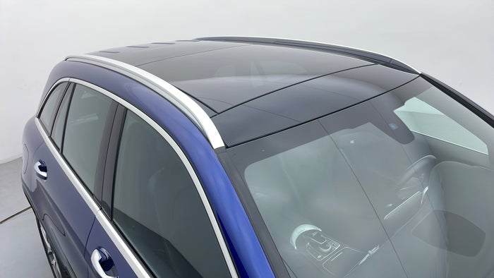 MERCEDES BENZ GLC 250-Roof/Sunroof View
