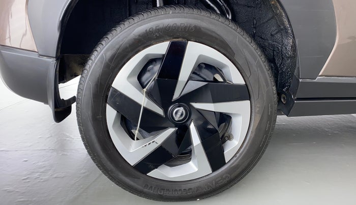 2021 Nissan MAGNITE XL Turbo MT, Petrol, Manual, 14,070 km, Right Rear Wheel