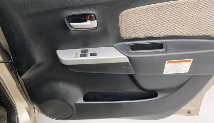 2015 Maruti Wagon R 1.0 LXI CNG, CNG, Manual, 27,541 km, Driver Side Door Panels Control