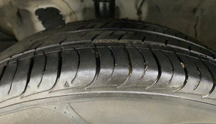 2022 KIA SELTOS HTK 1.5 DIESEL, Diesel, Manual, 22,455 km, Left Front Tyre Tread
