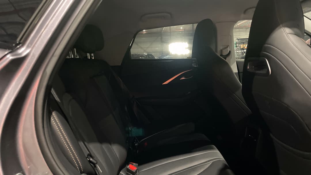 2024 Chery Omoda 5 Bx (basic Version), Automatic, 31980 km, Right Side Rear Door Cabin View