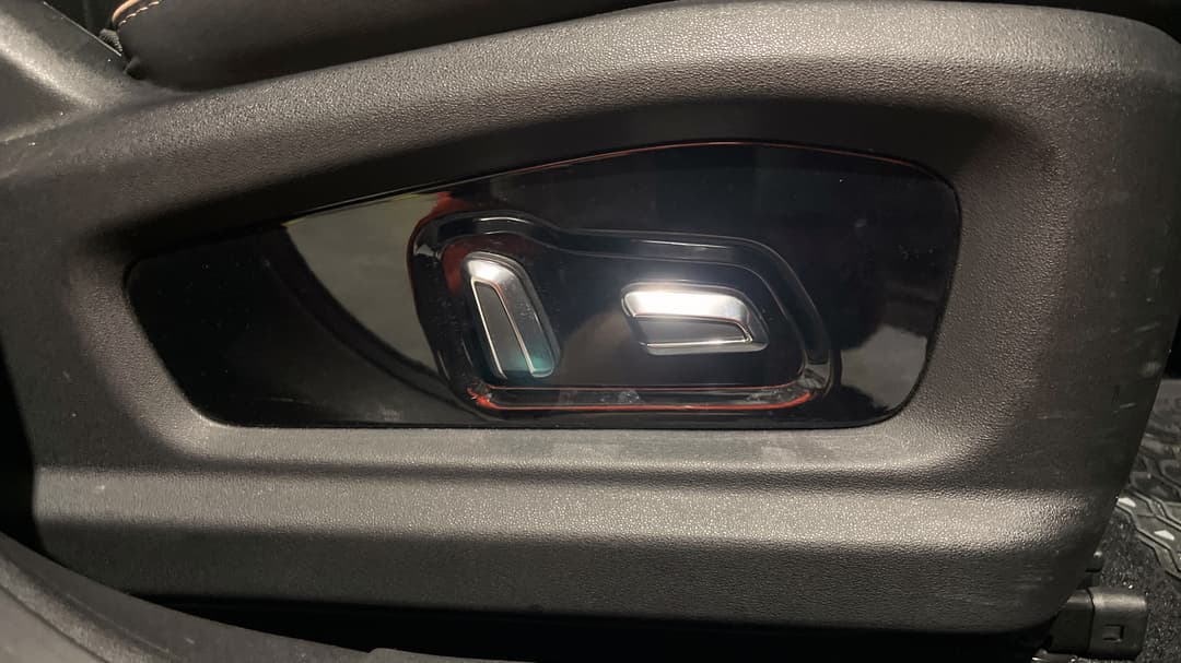 2024 Chery Omoda 5 Bx (basic Version), Automatic, 31980 km, Drivers Side Adjustment Panel