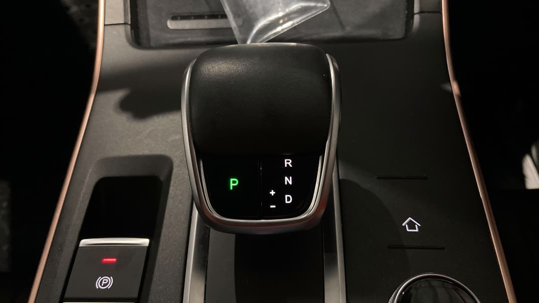 2024 Chery Omoda 5 Bx (basic Version), Automatic, 31980 km, Gear Lever 