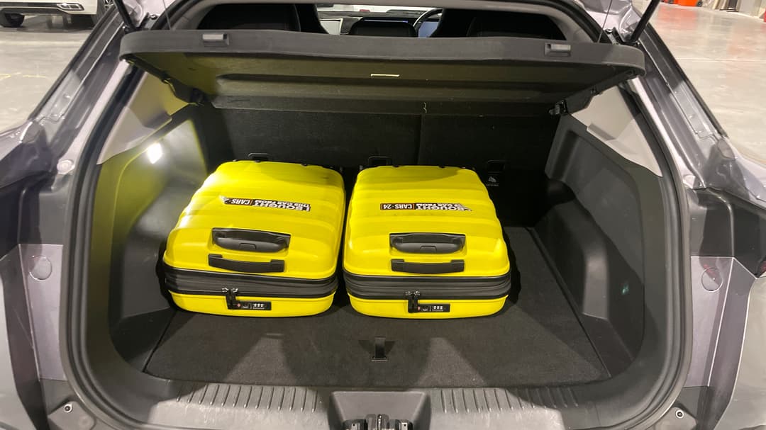 2024 Chery Omoda 5 Bx (basic Version), Automatic, 31980 km, Boot Inside View with Luggage