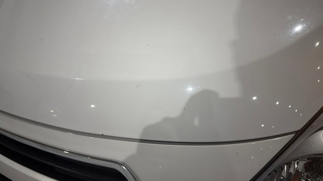 2017 Hyundai Iload 3s Liftback, Automatic, 124920 km, Bonnet Chip