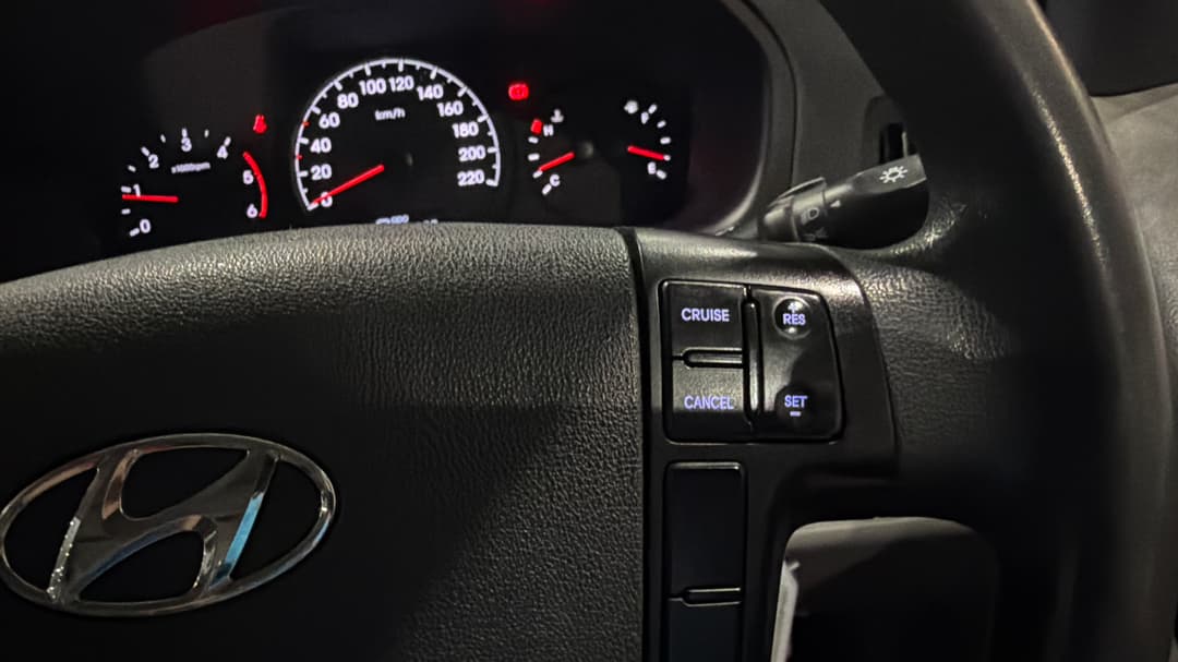 2017 Hyundai Iload 3s Liftback, Automatic, 124920 km, Cruise Control