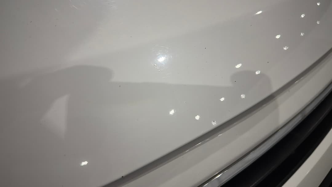 2017 Hyundai Iload 3s Liftback, Automatic, 124920 km, Bonnet Chip