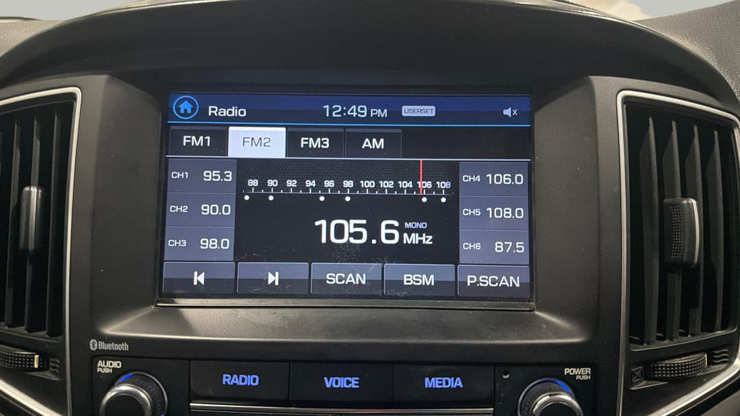 2017 Hyundai Iload 3s Liftback, Automatic, 124920 km, Infotainment System